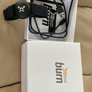 ORANGETHEORY heart monitor with box, instructions, charging cord & new arm band
